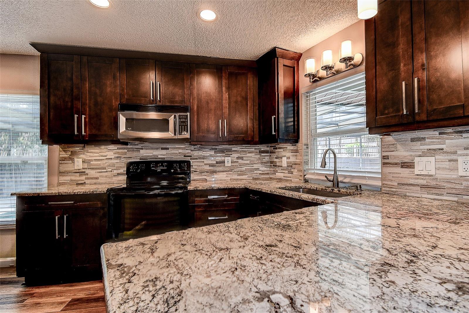 Image 23 of 40 For 7556 High Pines Court