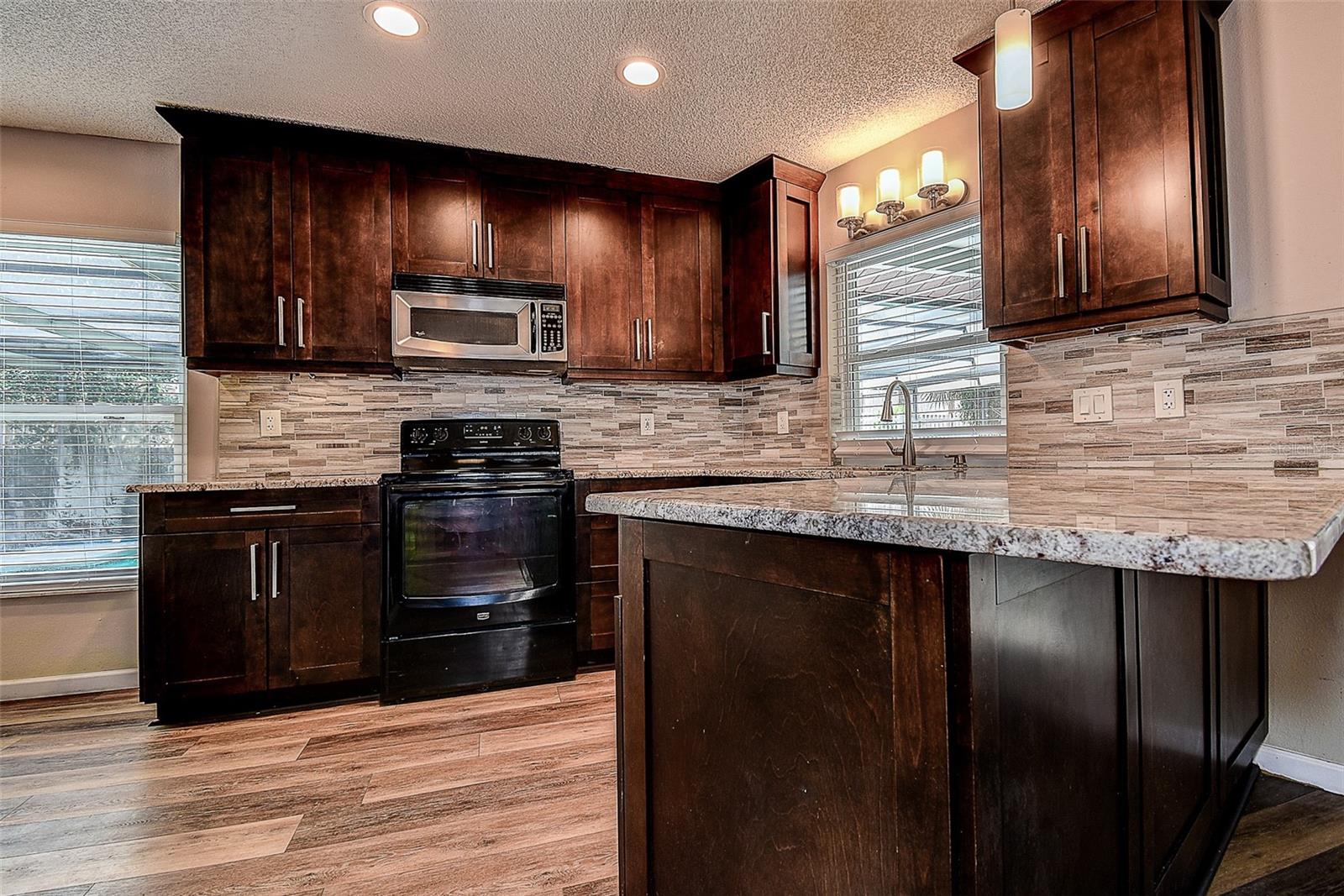 Image 25 of 40 For 7556 High Pines Court