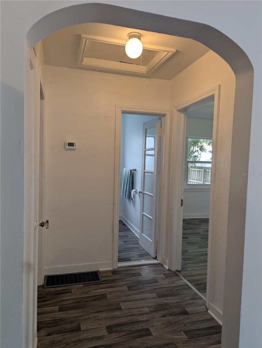 Image 11 of 32 For 3834 Dr Martin Luther King Jr Street S