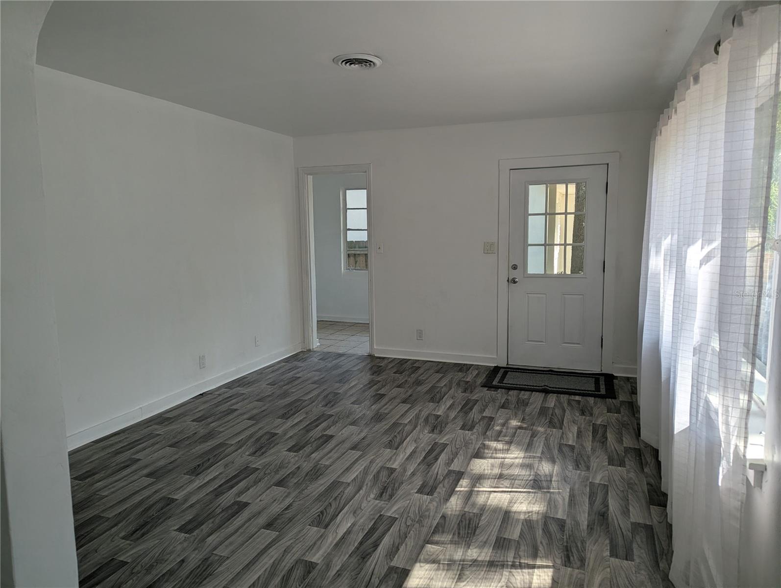 Image 4 of 32 For 3834 Dr Martin Luther King Jr Street S