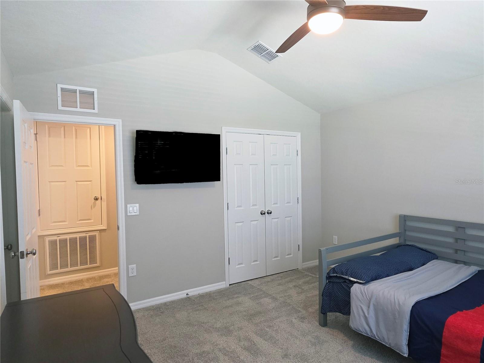 Image 23 of 40 For 3866 Grassland Drive