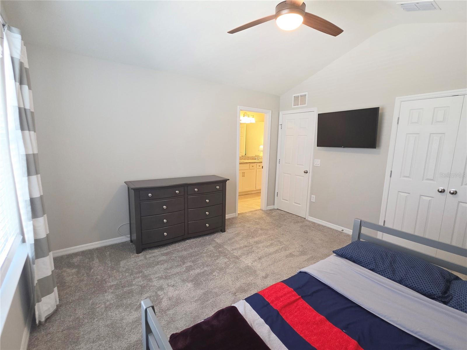 Image 24 of 40 For 3866 Grassland Drive