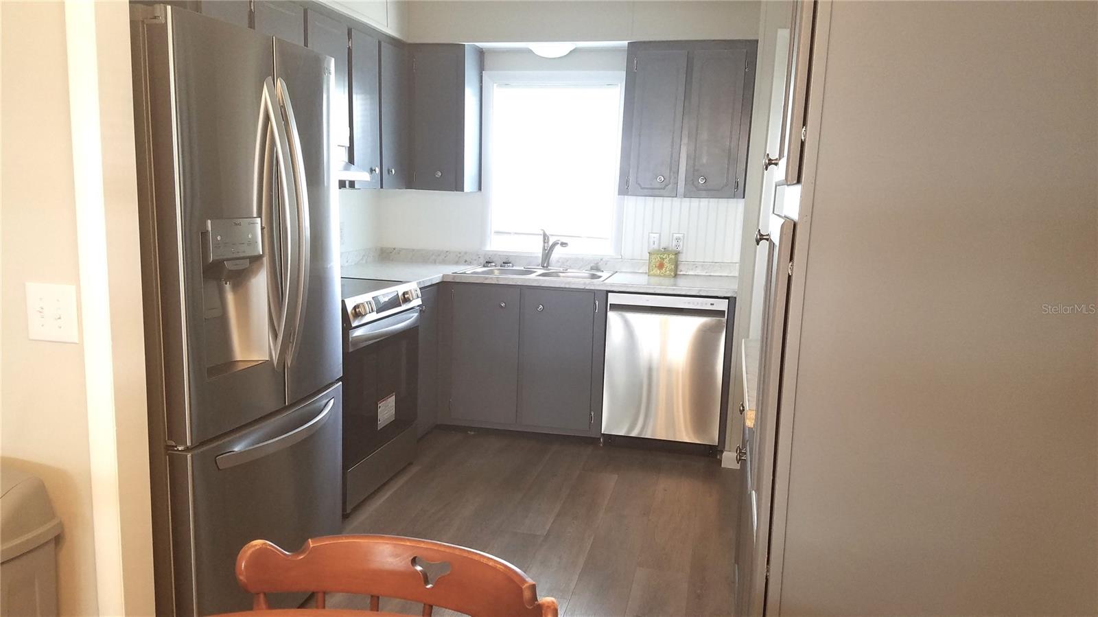 Image 2 of 7 For 37537 Pinata Avenue