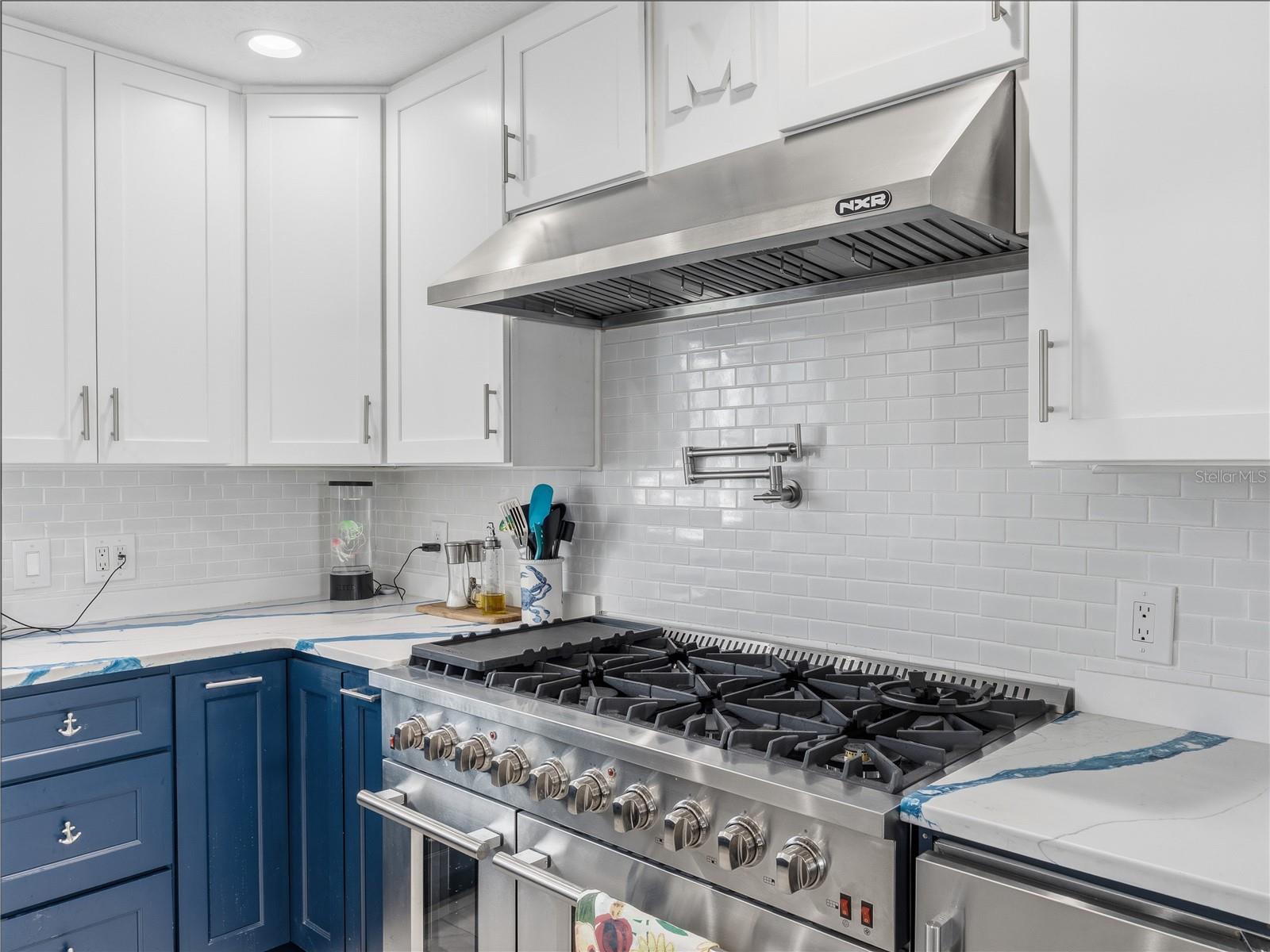 Image 20 of 75 For 3173 Gulfview Drive