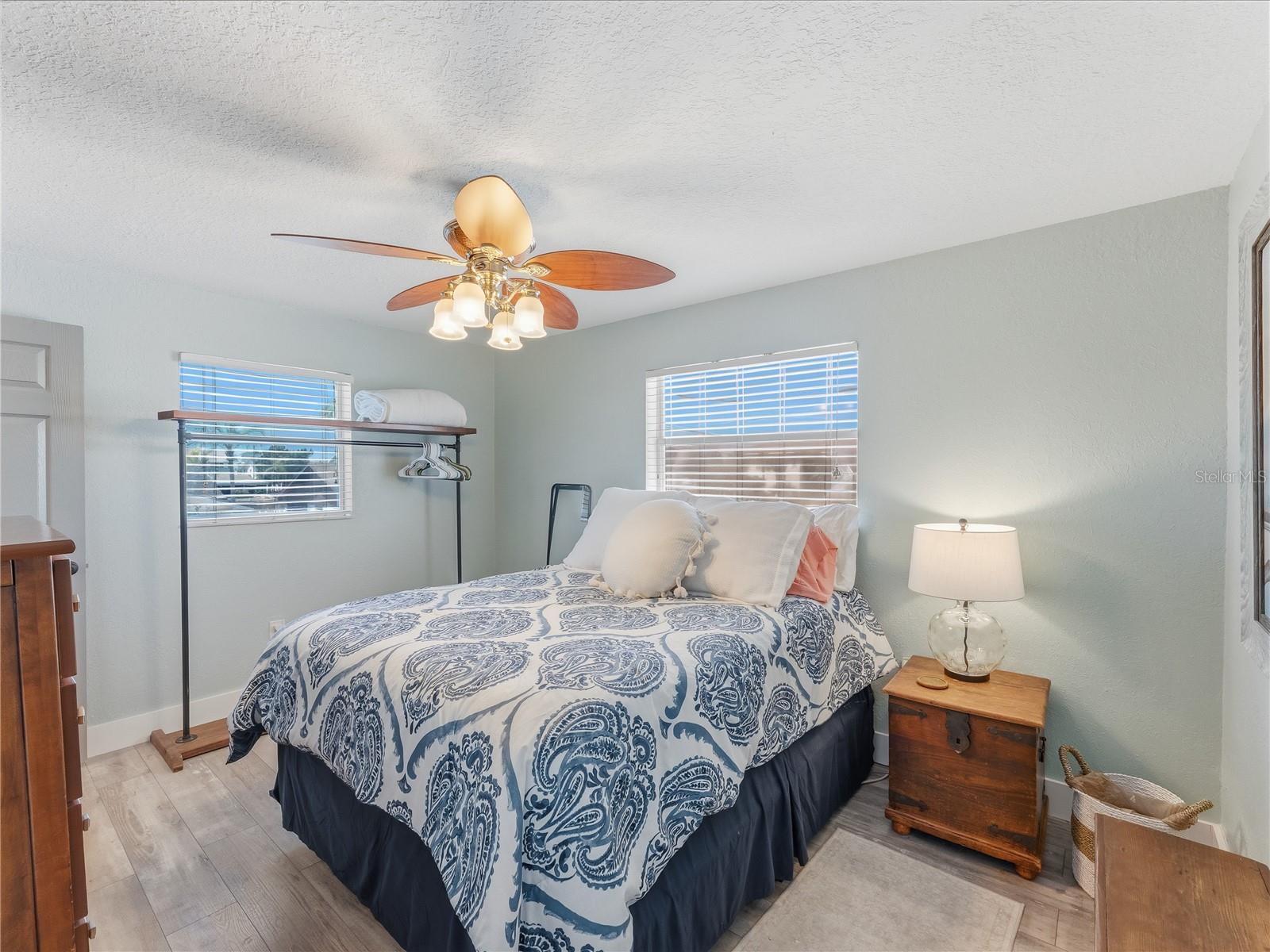 Image 36 of 75 For 3173 Gulfview Drive