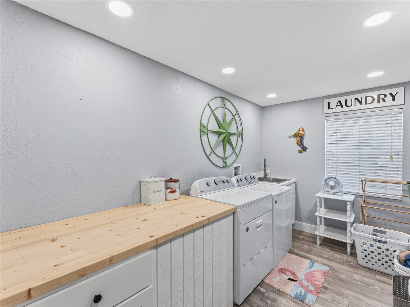 Image 37 of 75 For 3173 Gulfview Drive