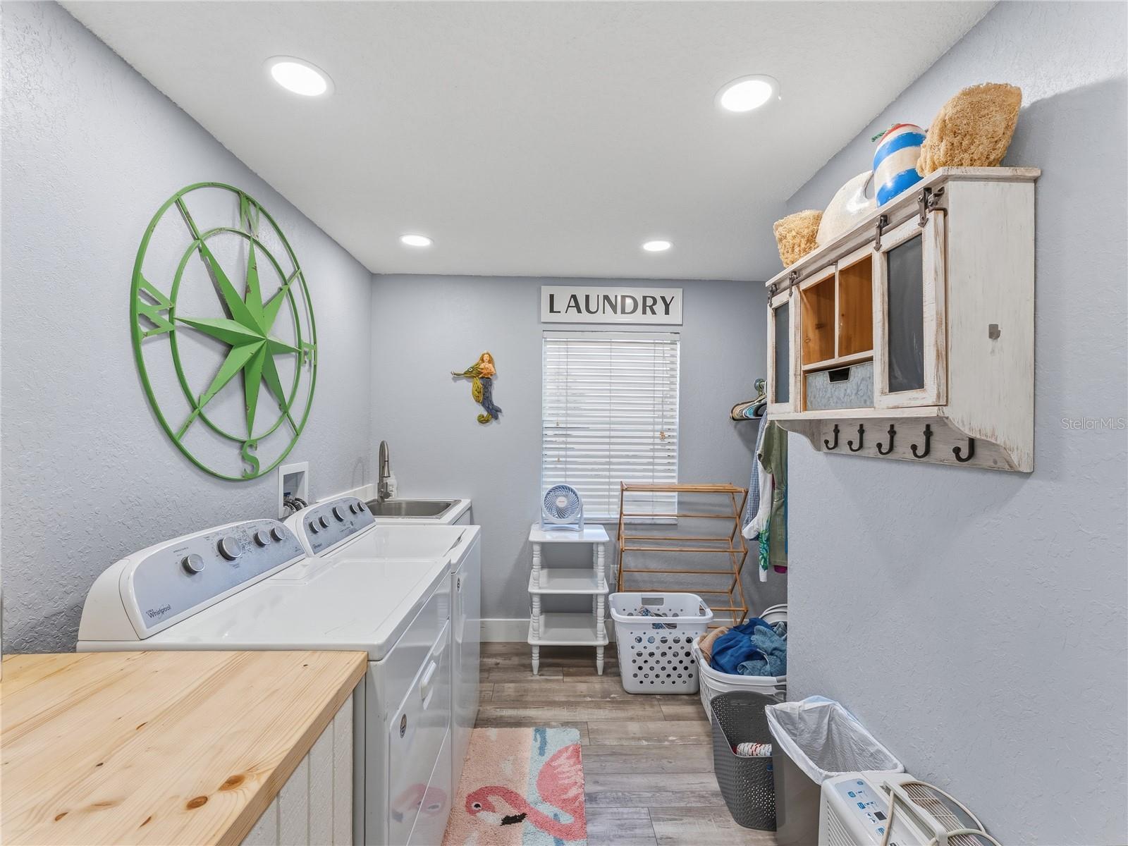 Image 38 of 75 For 3173 Gulfview Drive