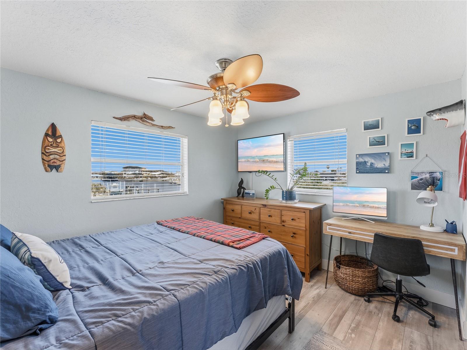 Image 41 of 75 For 3173 Gulfview Drive