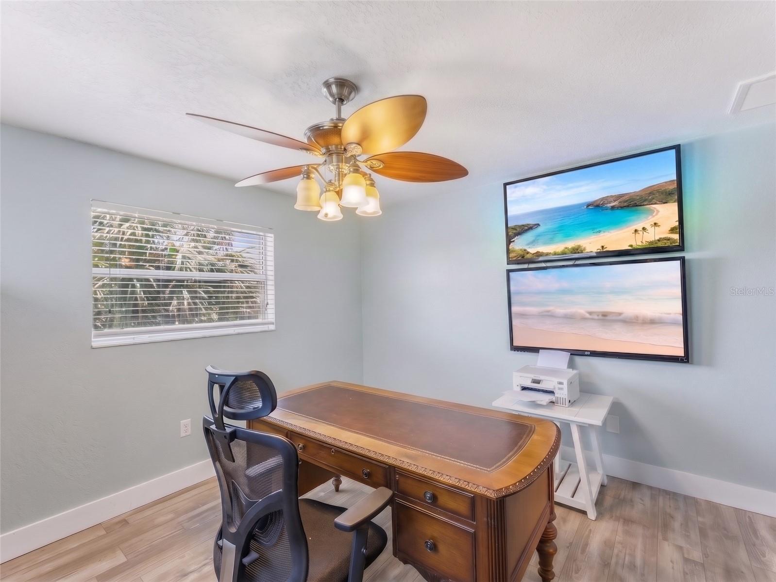 Image 47 of 75 For 3173 Gulfview Drive