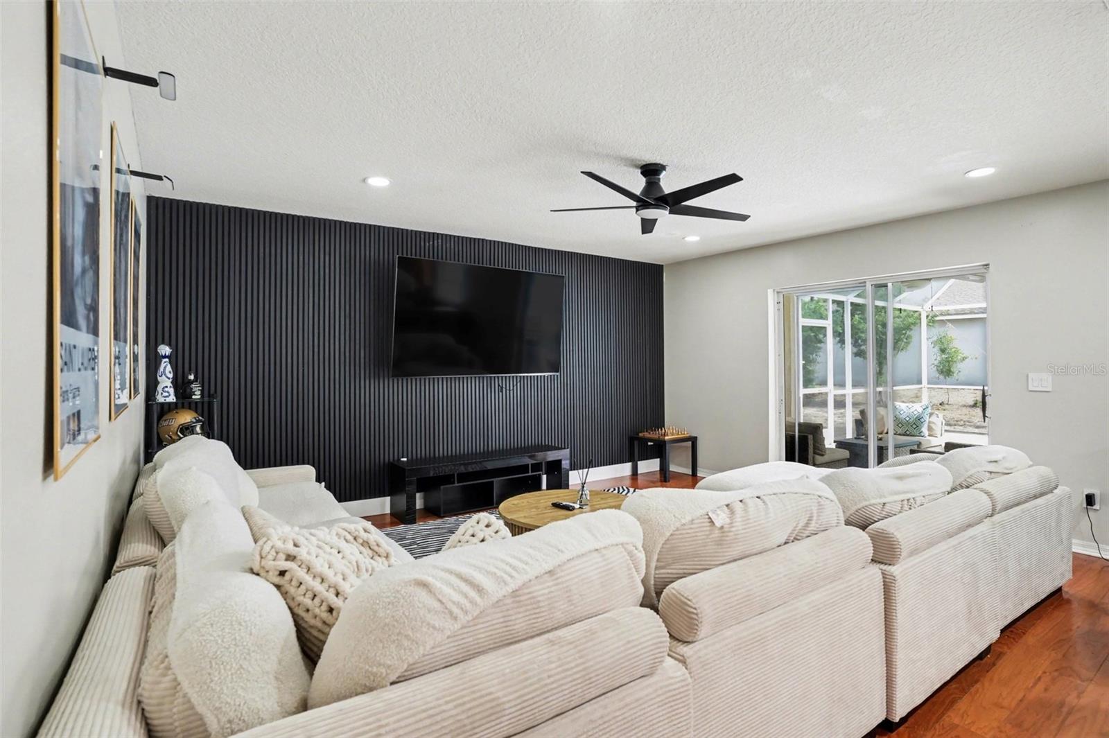 Image 5 of 25 For 8105 River Mont Way