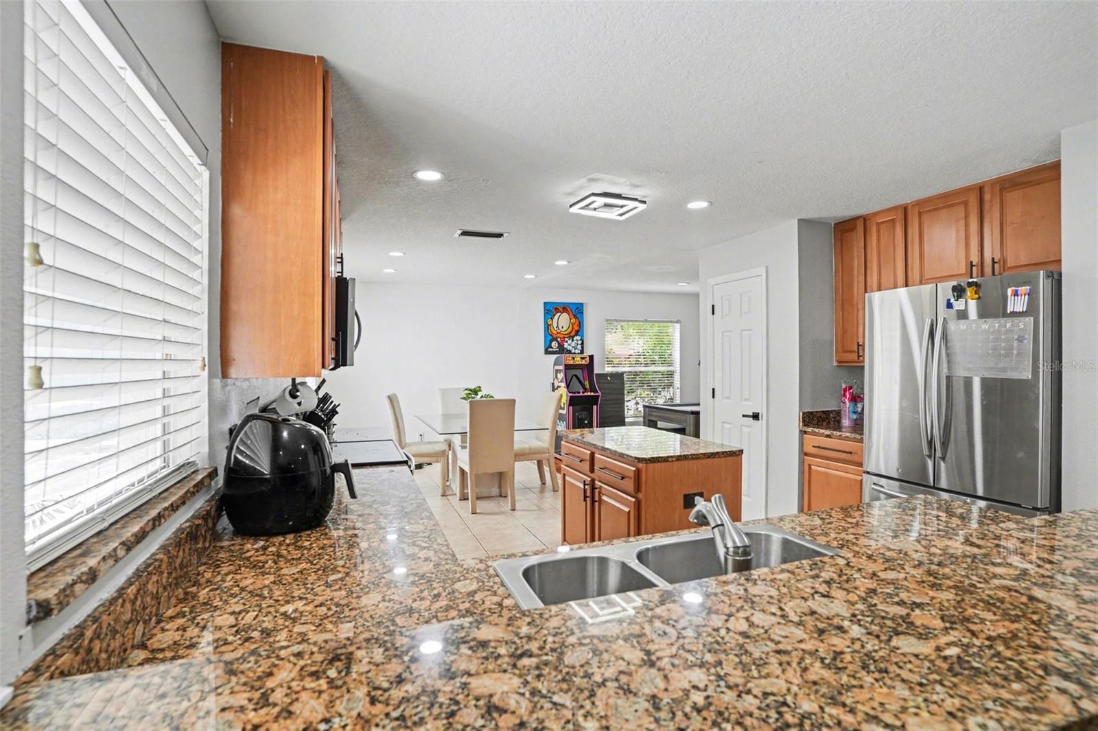 Image 9 of 25 For 8105 River Mont Way