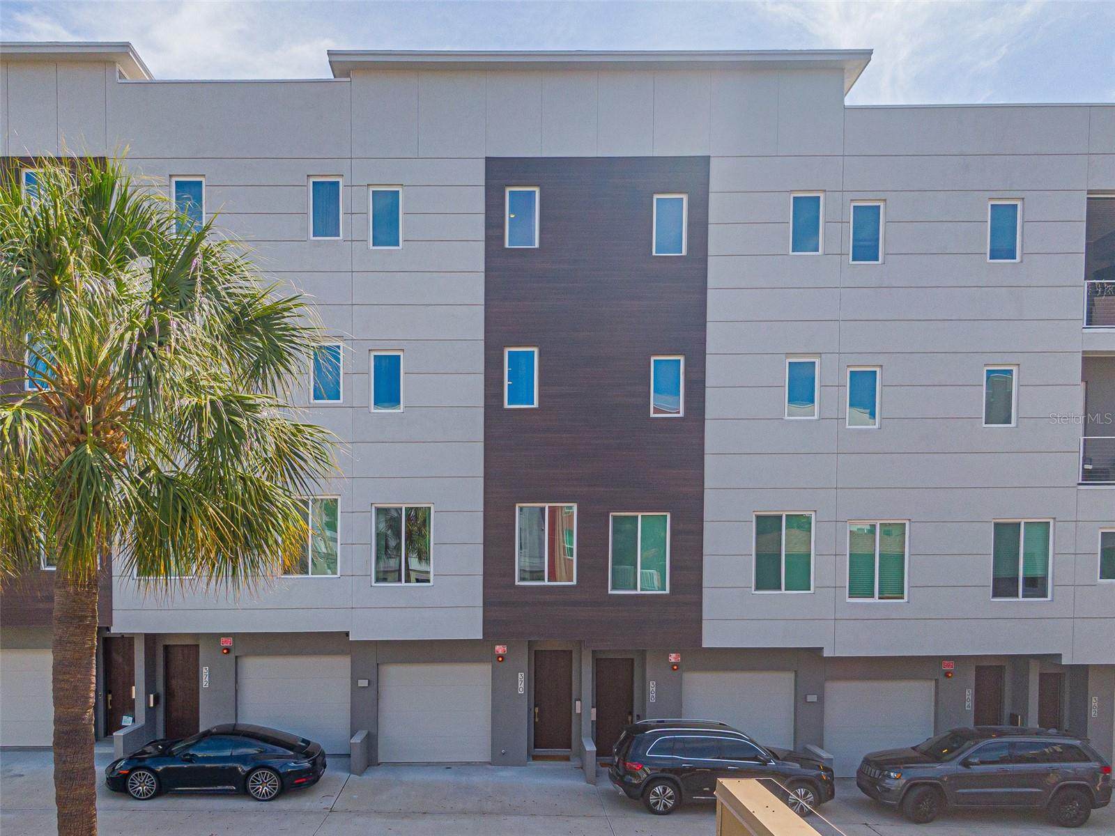 Image 2 of 25 For 370 6th Street S