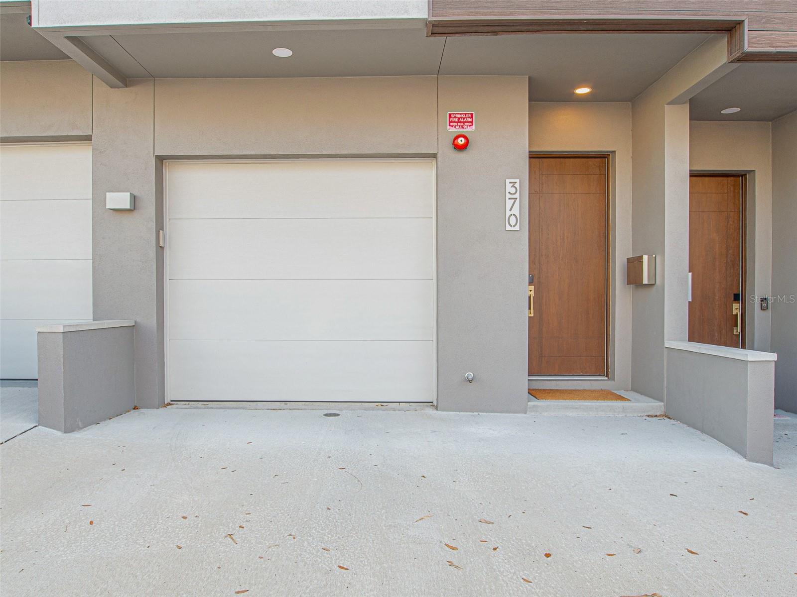 Image 3 of 25 For 370 6th Street S