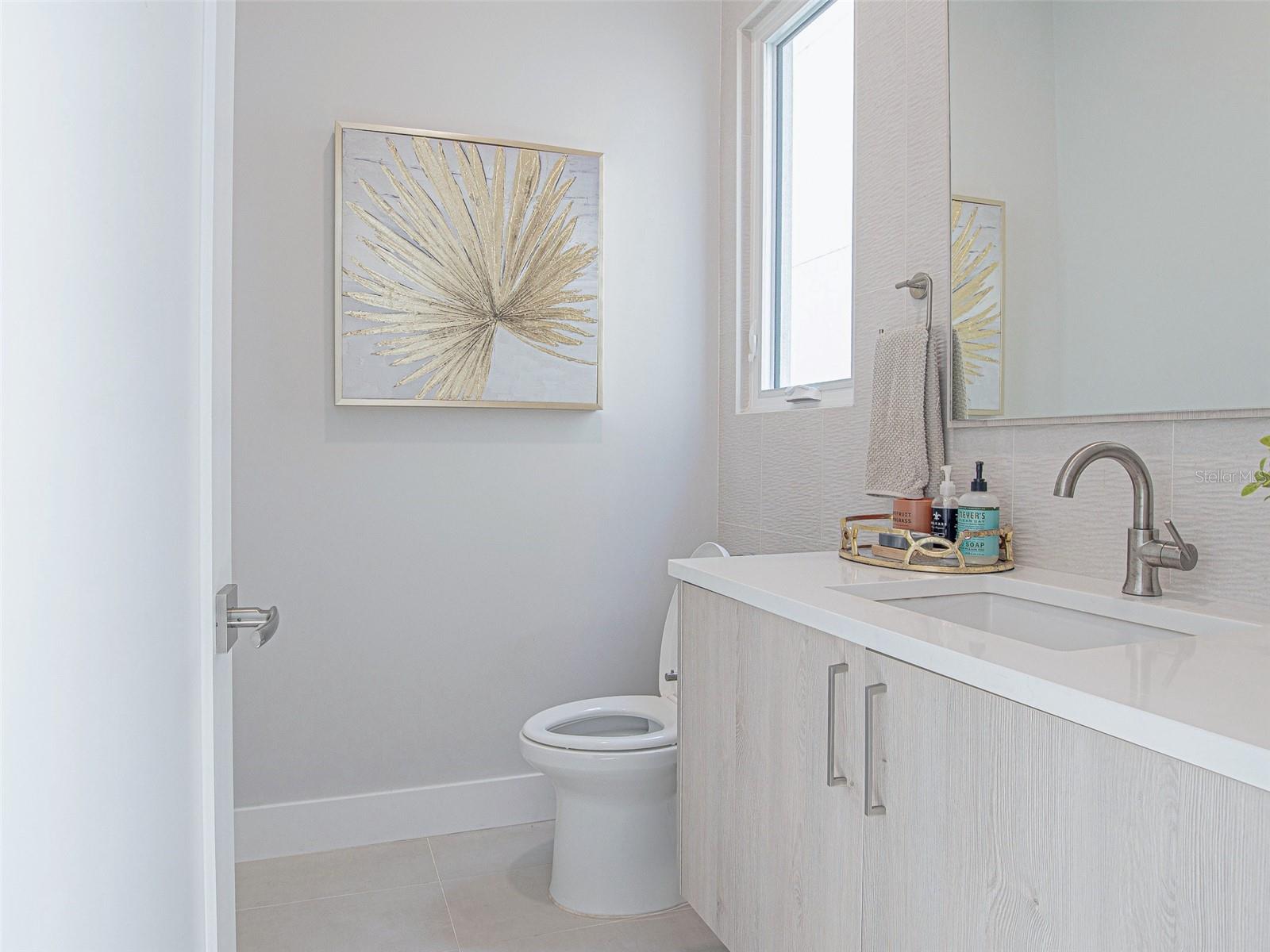 Image 8 of 25 For 370 6th Street S