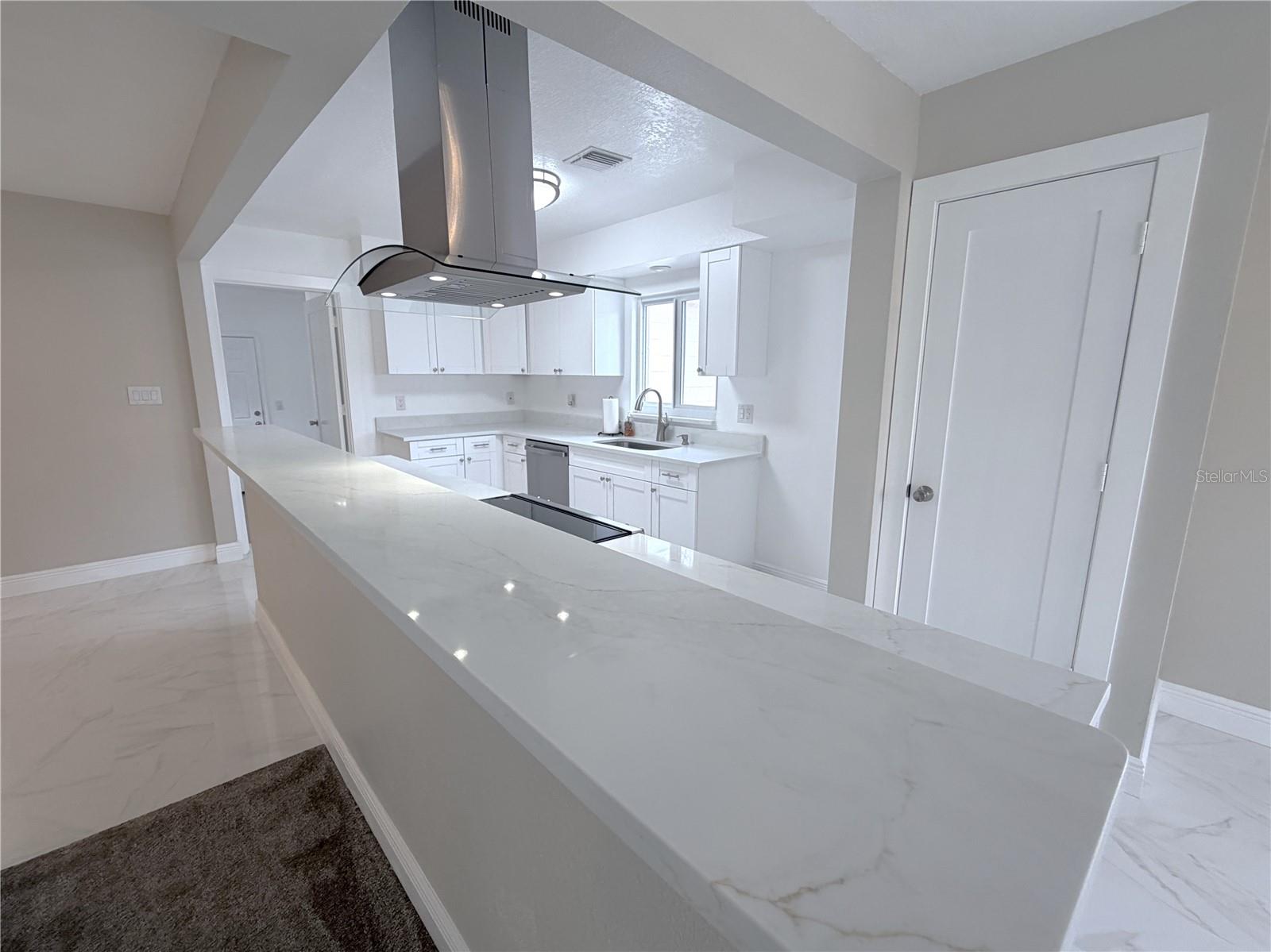 Listing photo id 8 for 11505 Rome Avenue