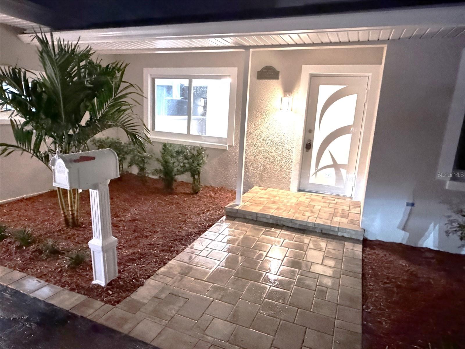 Listing photo id 1 for 11505 Rome Avenue