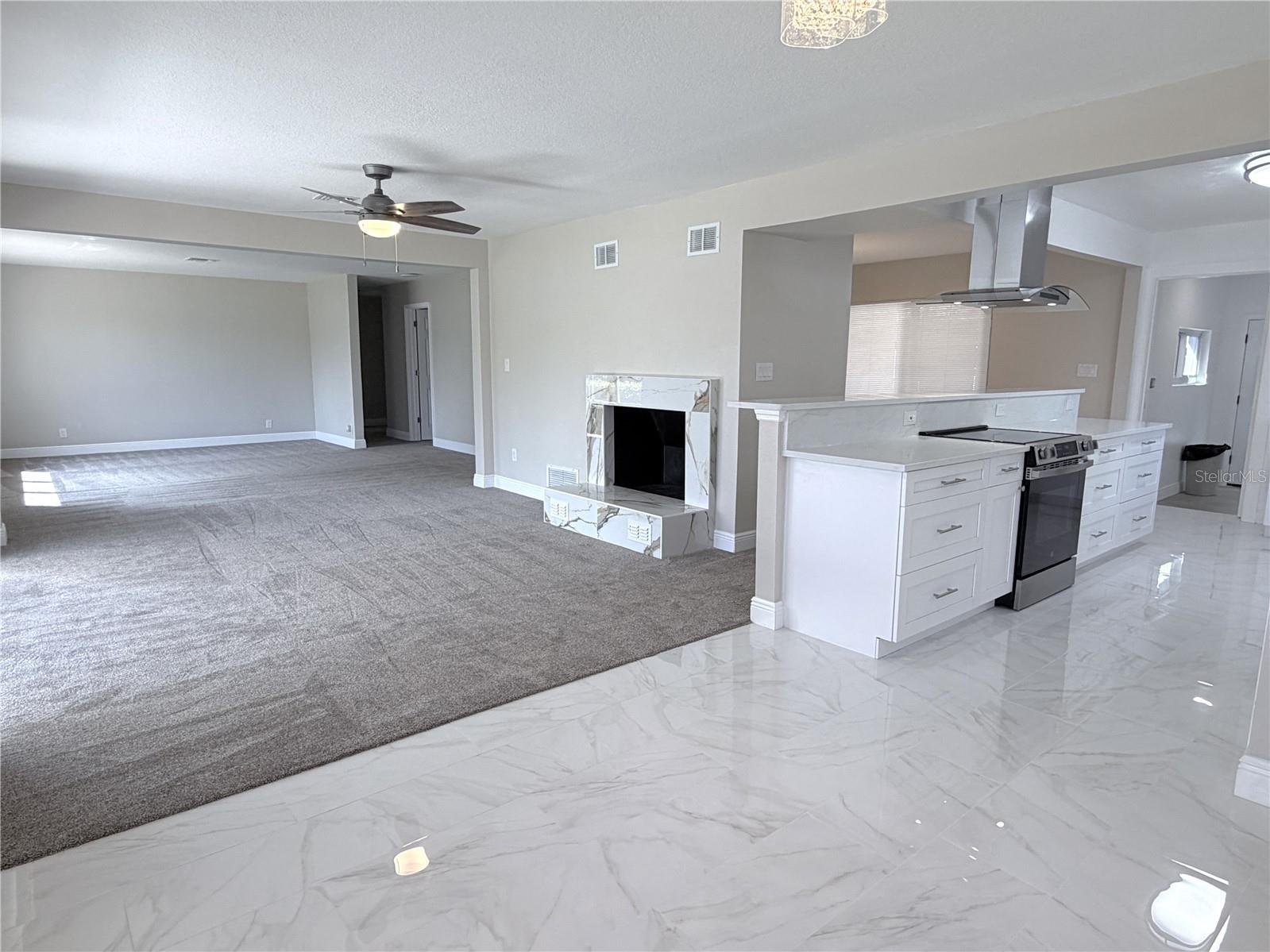 Listing photo id 3 for 11505 Rome Avenue