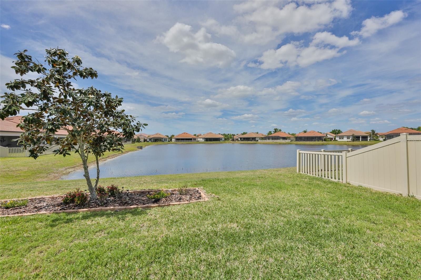 Image 32 of 59 For 16955 Scuba Crest Street