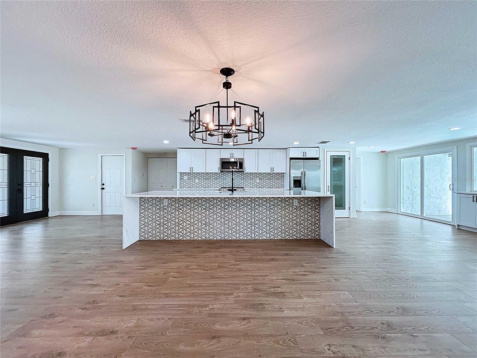 Image 21 of 100 For 5040 Glenn Drive