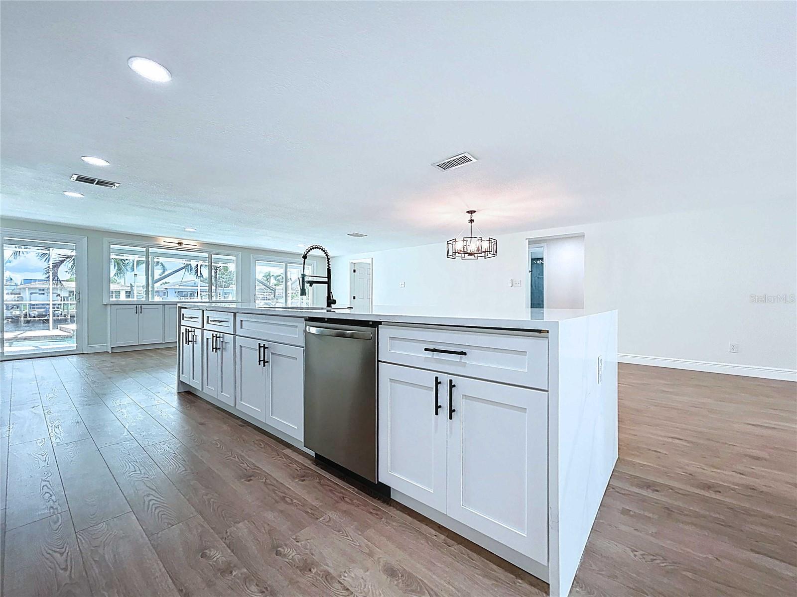 Image 28 of 100 For 5040 Glenn Drive