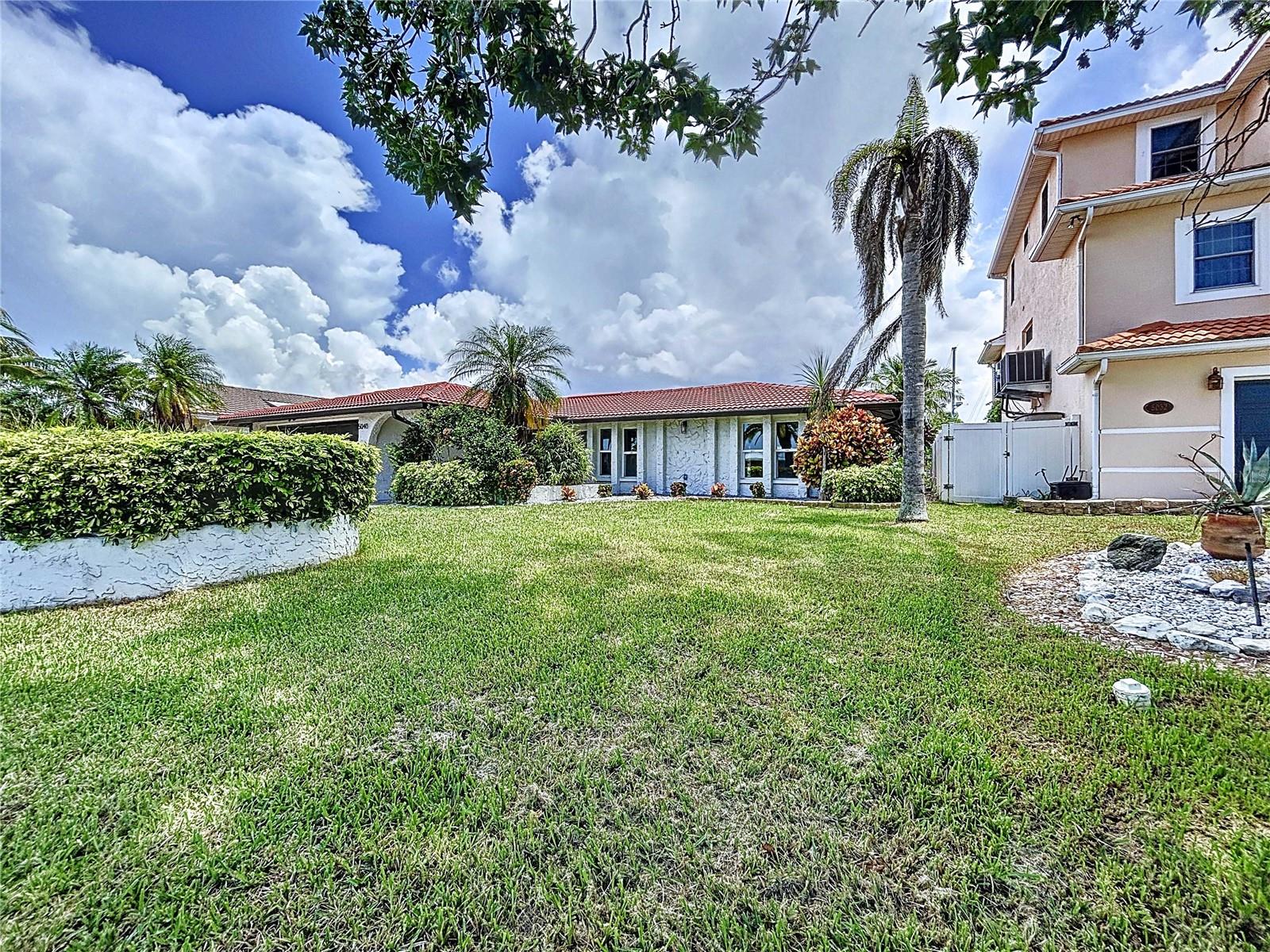 Image 3 of 100 For 5040 Glenn Drive