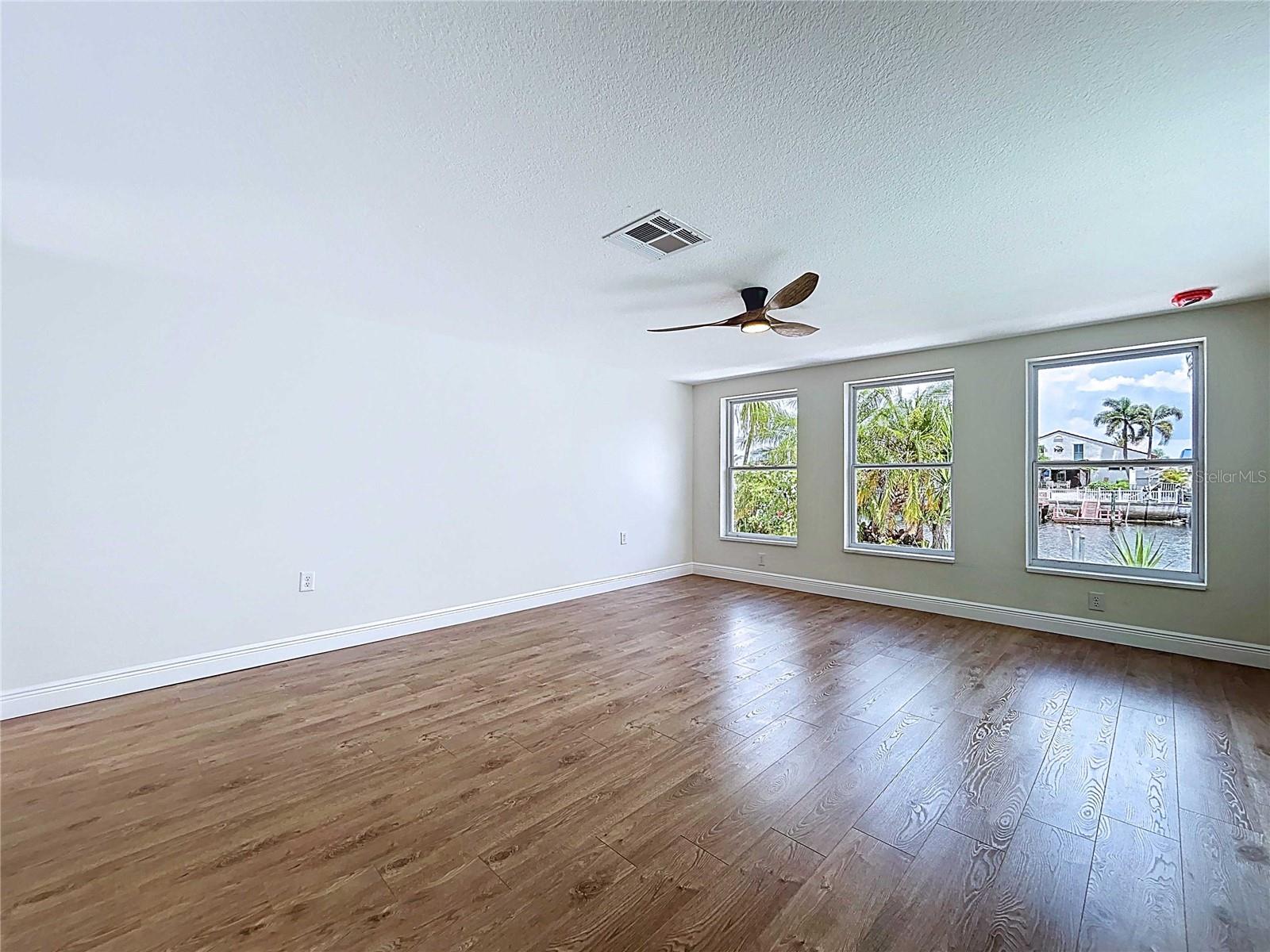 Image 38 of 100 For 5040 Glenn Drive