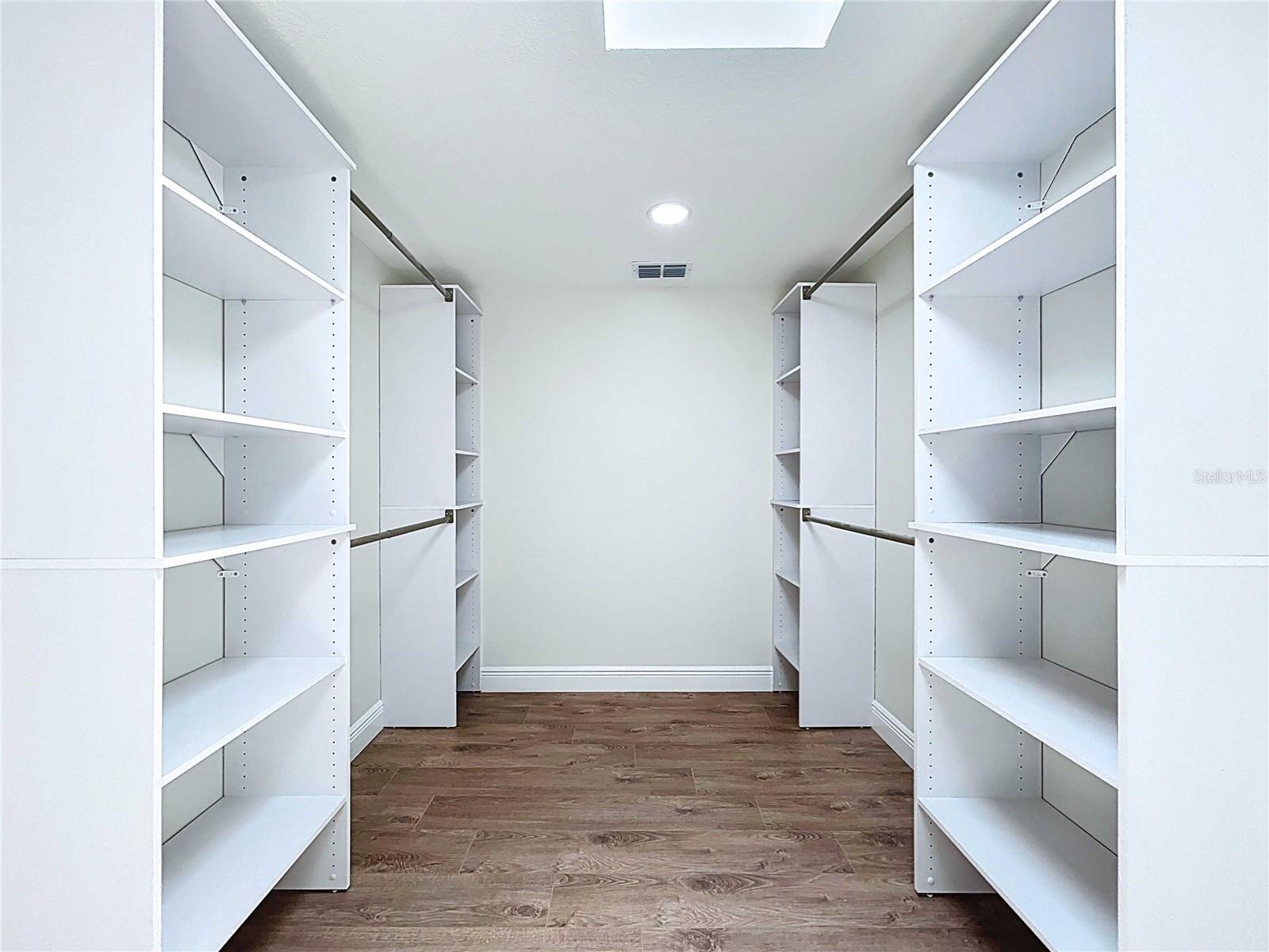 Image 43 of 100 For 5040 Glenn Drive