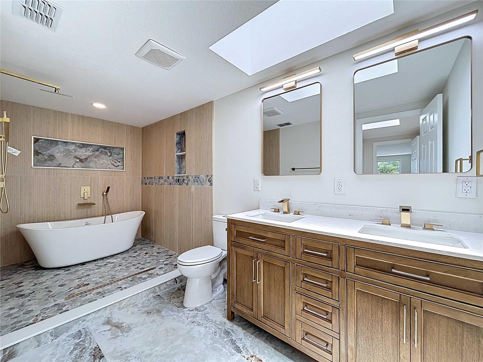 Image 44 of 100 For 5040 Glenn Drive