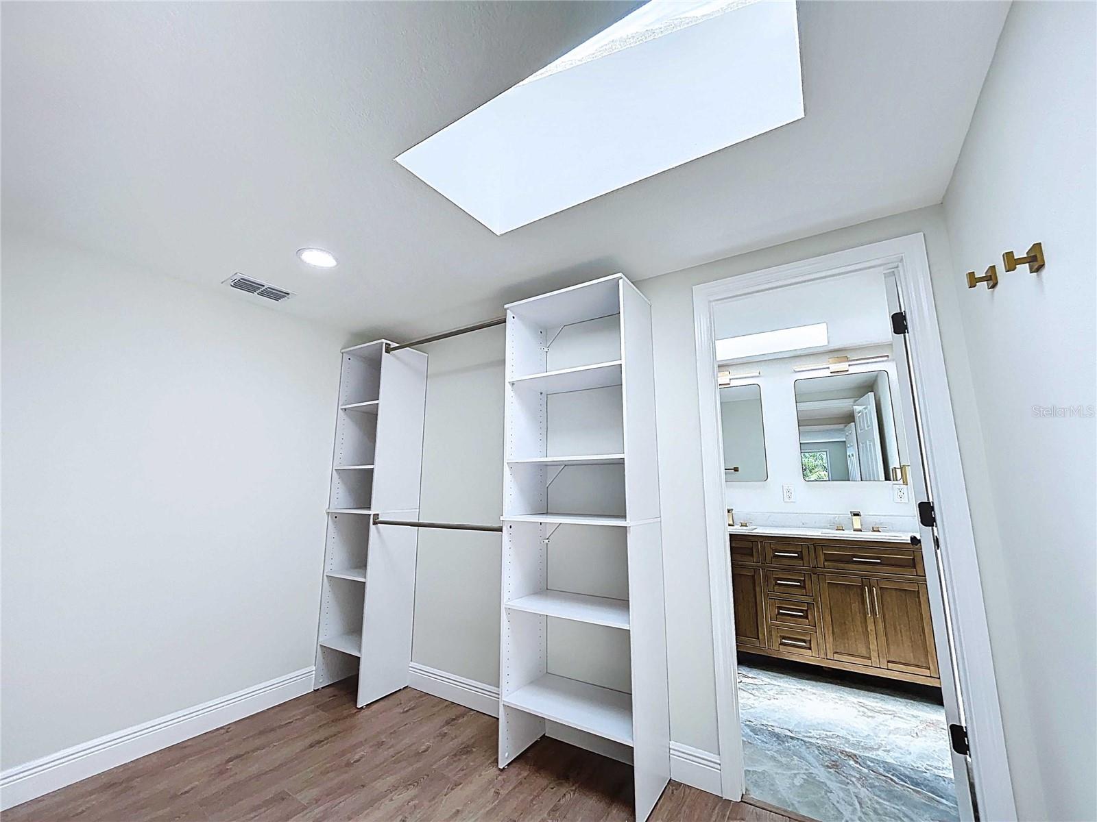 Image 45 of 100 For 5040 Glenn Drive