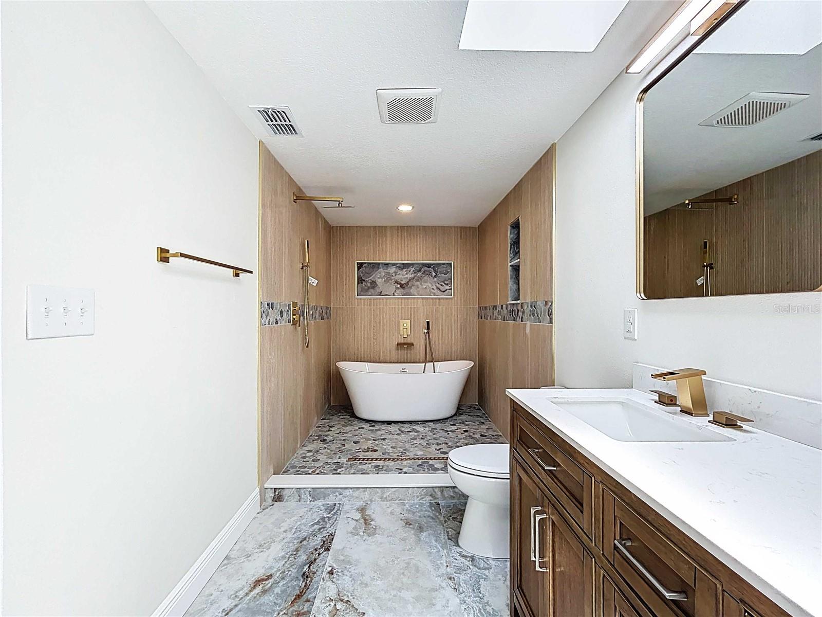 Image 47 of 100 For 5040 Glenn Drive