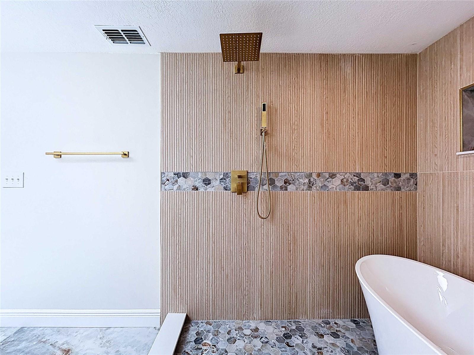 Image 49 of 100 For 5040 Glenn Drive