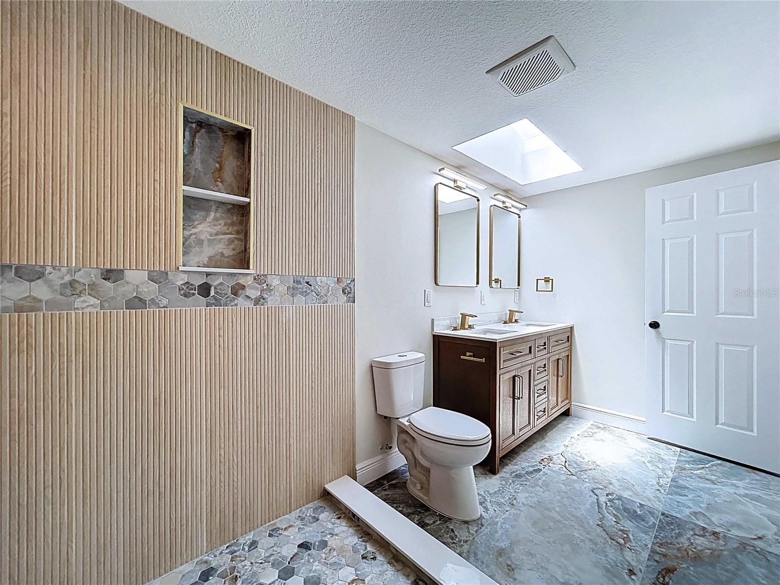 Image 50 of 100 For 5040 Glenn Drive