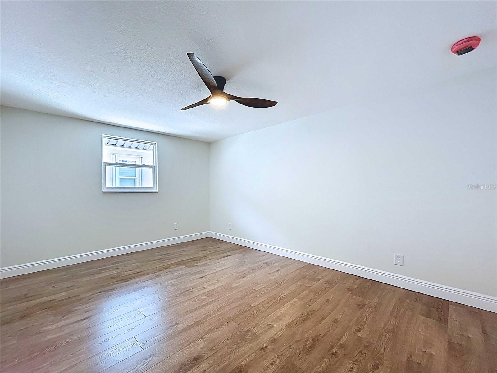 Image 55 of 100 For 5040 Glenn Drive