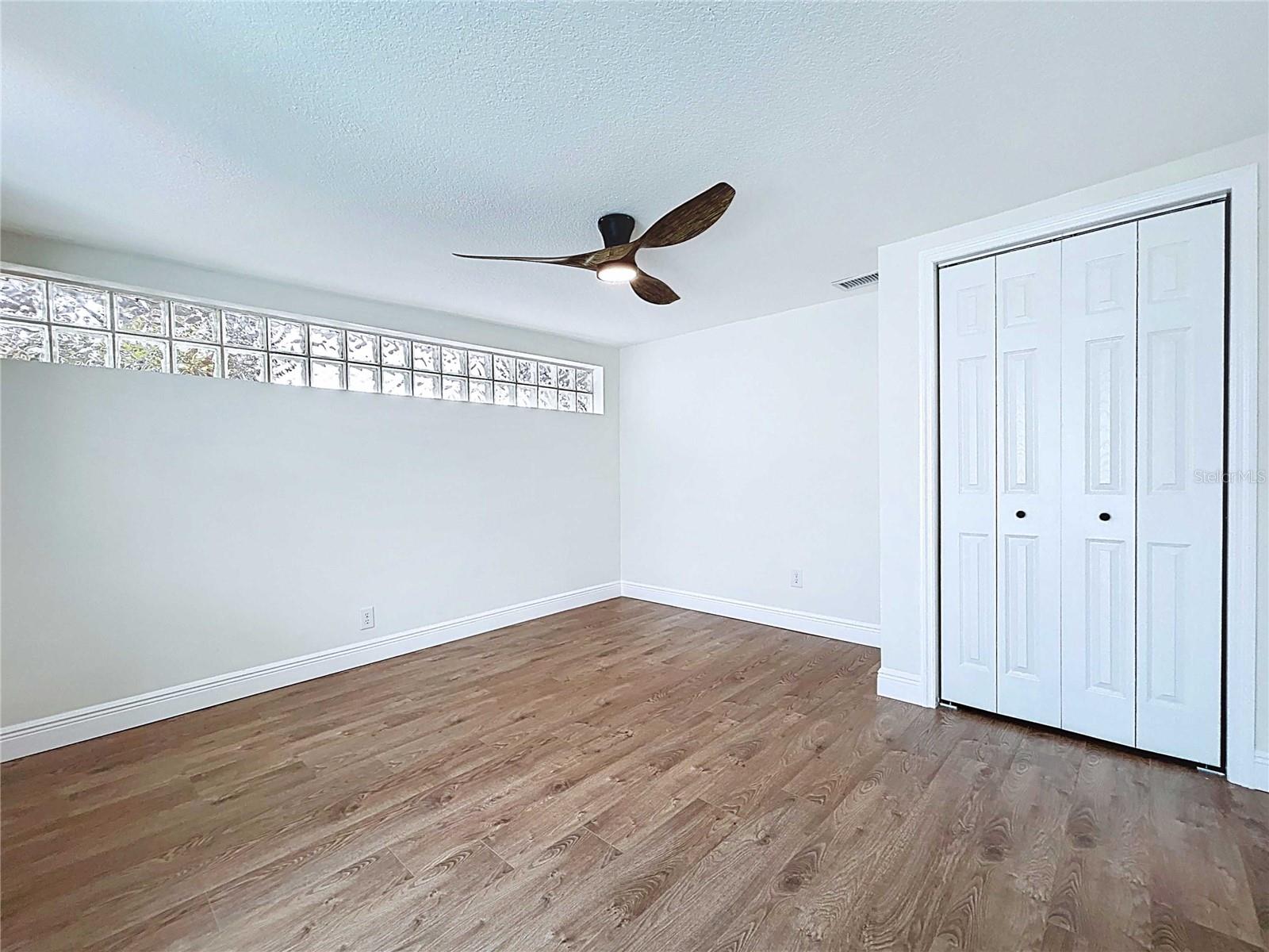 Image 62 of 100 For 5040 Glenn Drive