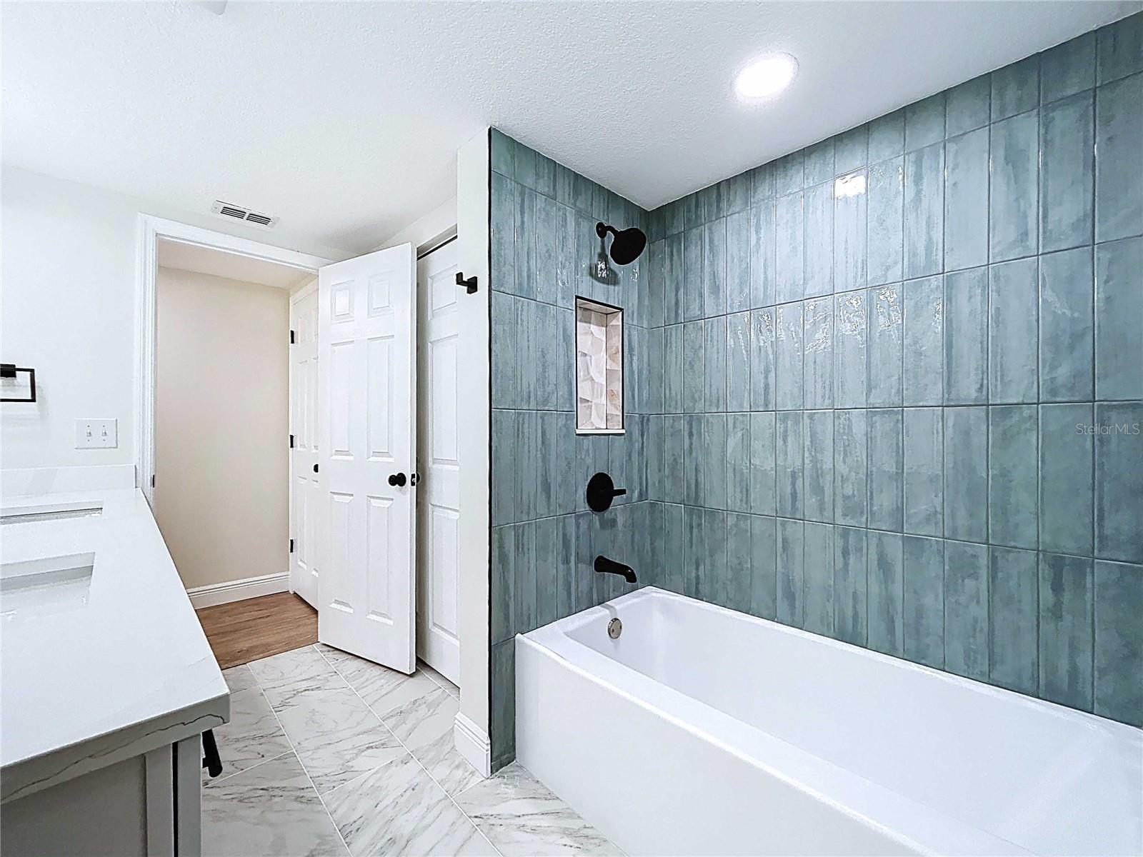 Image 66 of 100 For 5040 Glenn Drive