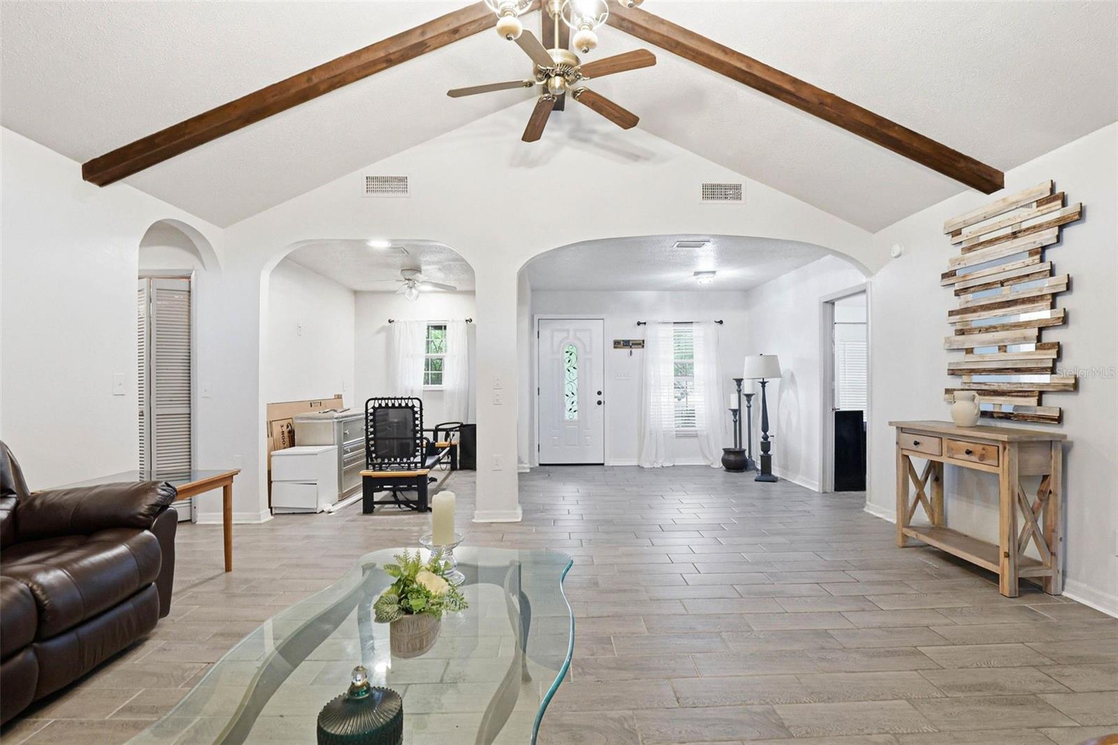 Image 11 of 60 For 30151 Lynne Drive