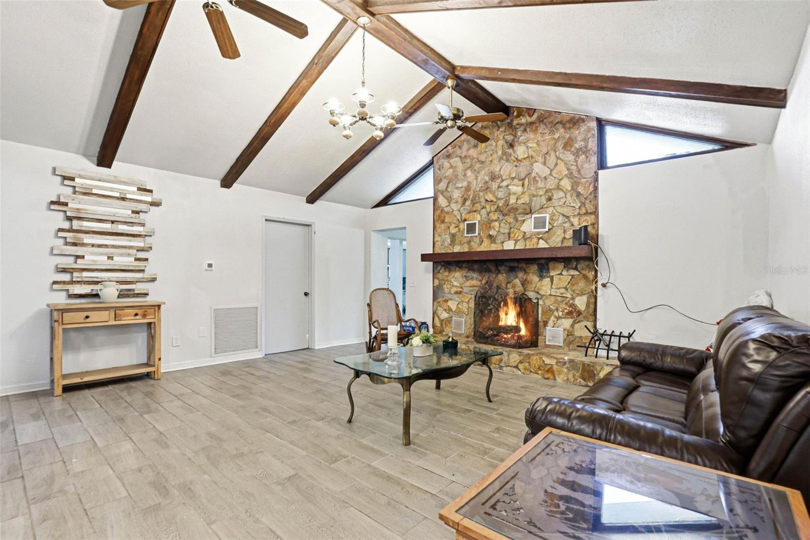 Image 14 of 60 For 30151 Lynne Drive