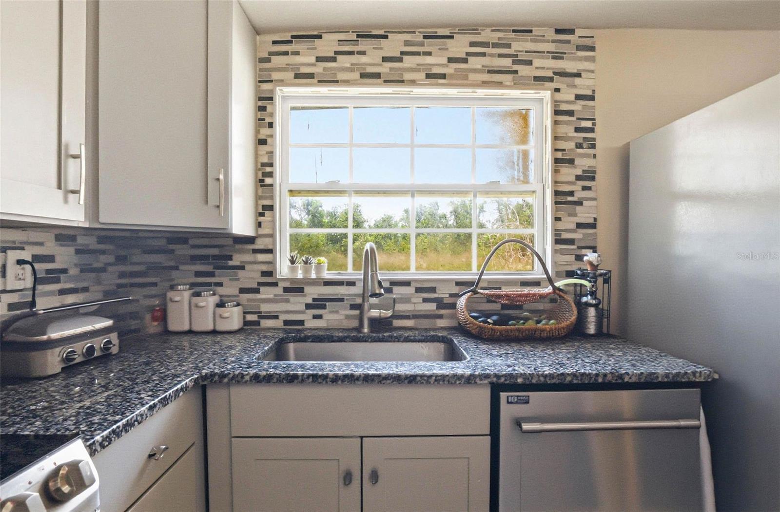 Image 17 of 60 For 30151 Lynne Drive