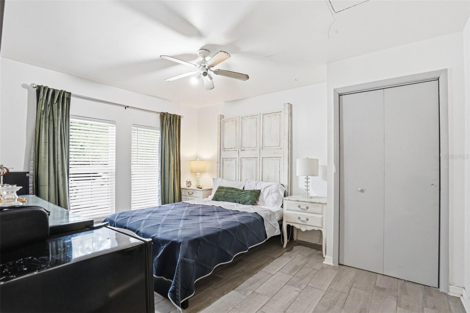 Image 22 of 60 For 30151 Lynne Drive