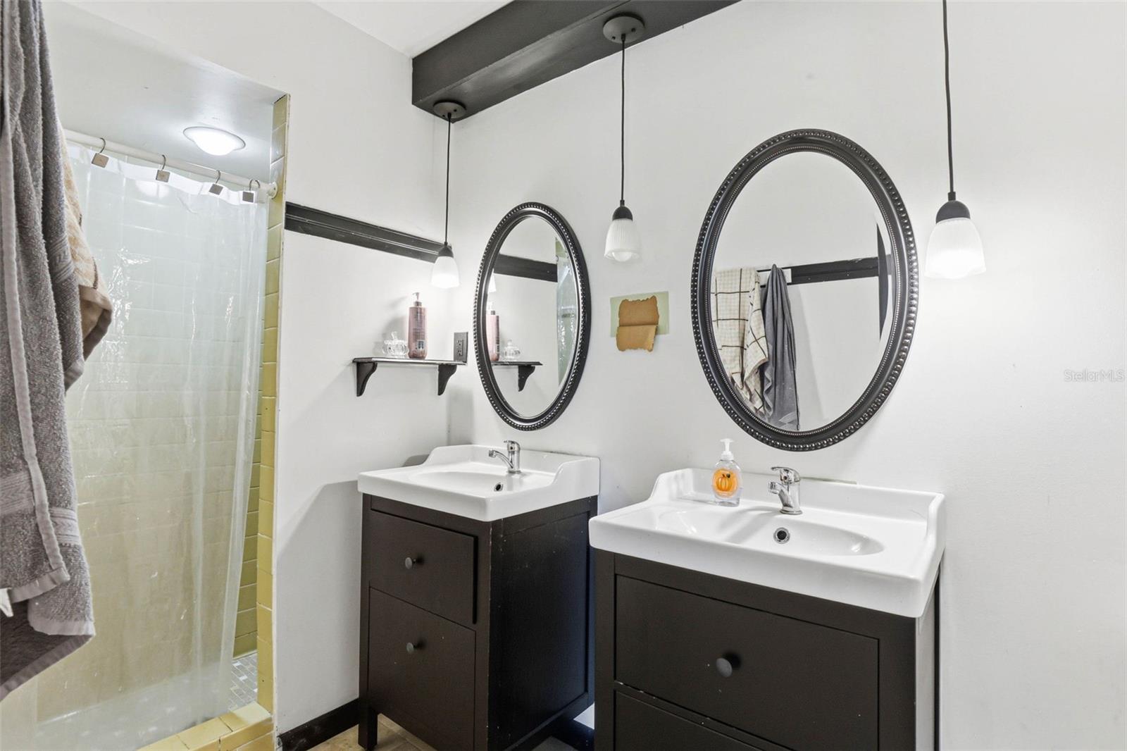 Image 29 of 60 For 30151 Lynne Drive