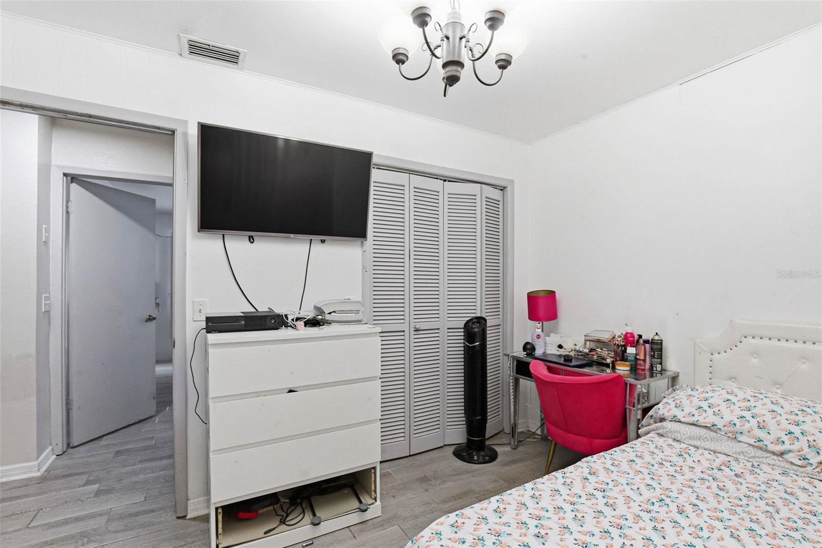 Image 32 of 60 For 30151 Lynne Drive