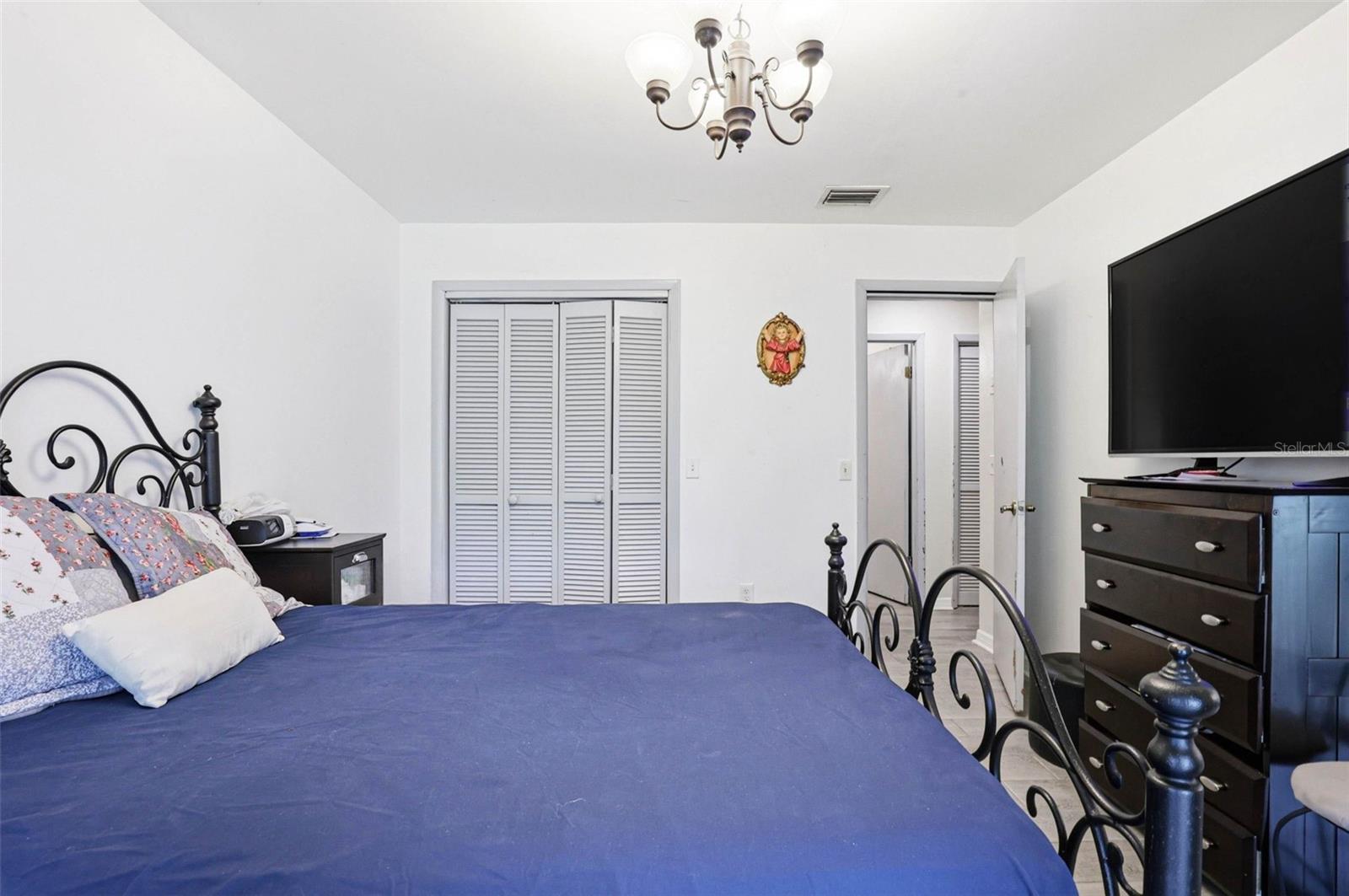 Image 36 of 60 For 30151 Lynne Drive