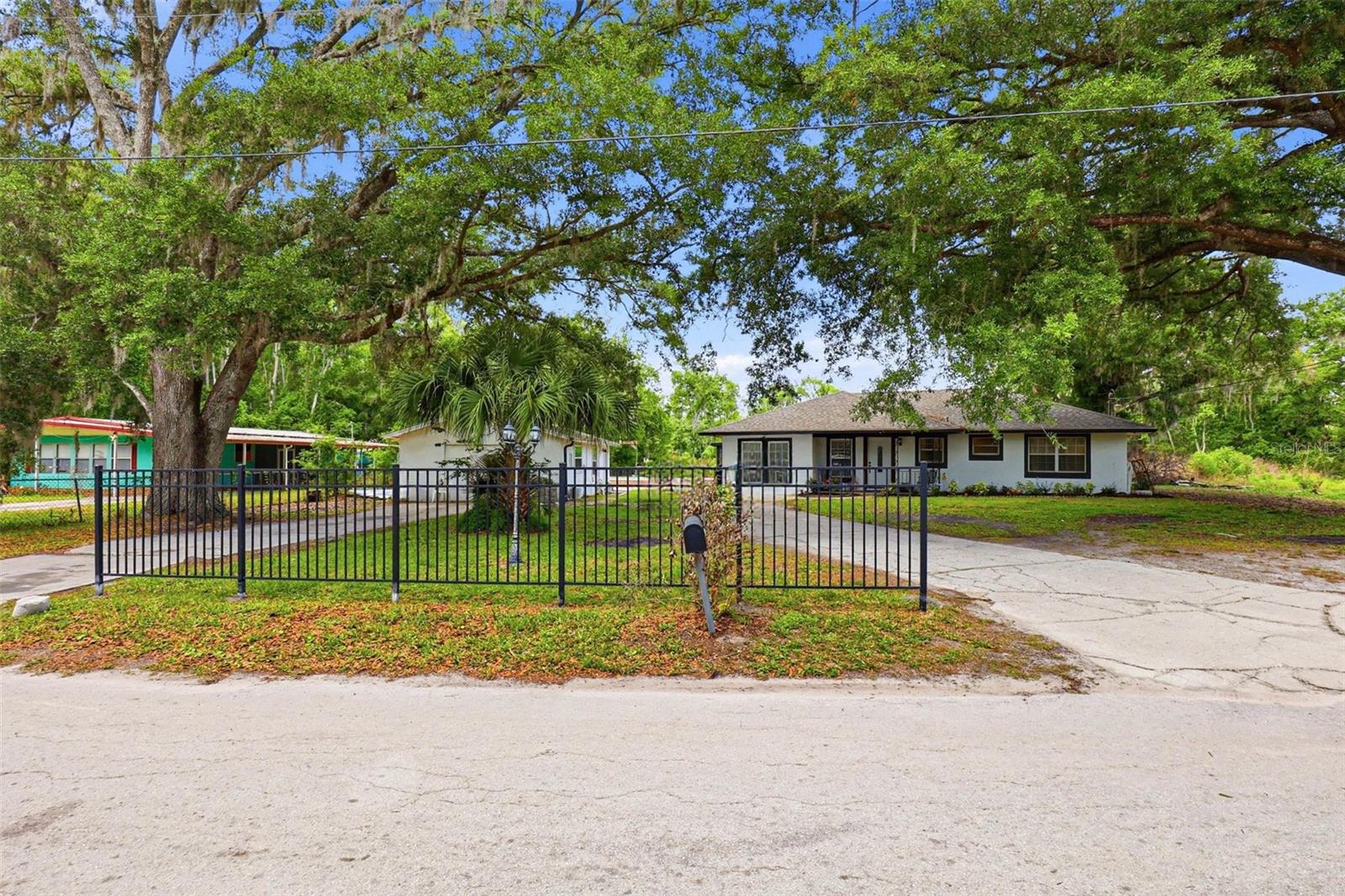 Image 4 of 60 For 30151 Lynne Drive