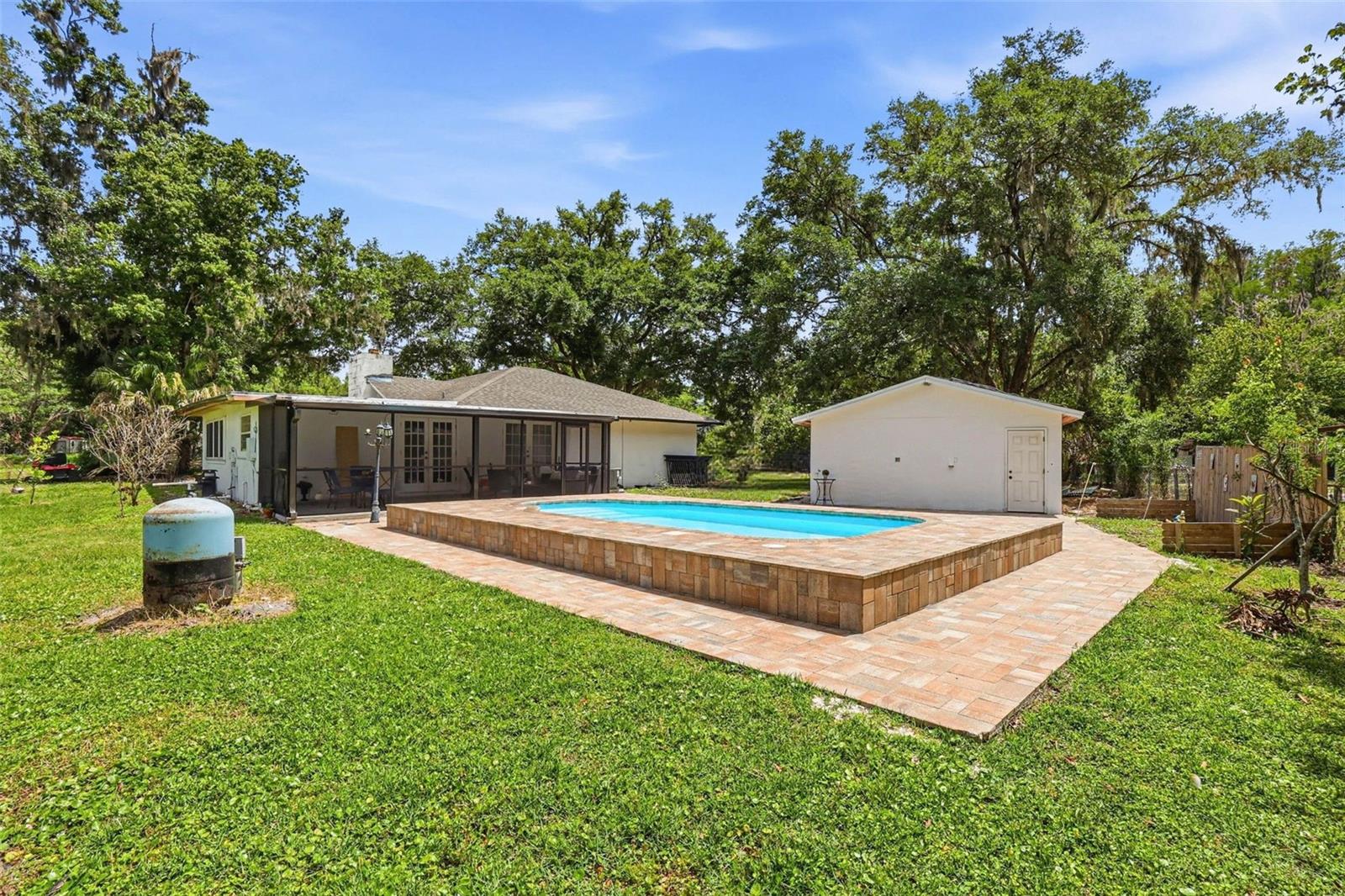 Image 51 of 60 For 30151 Lynne Drive