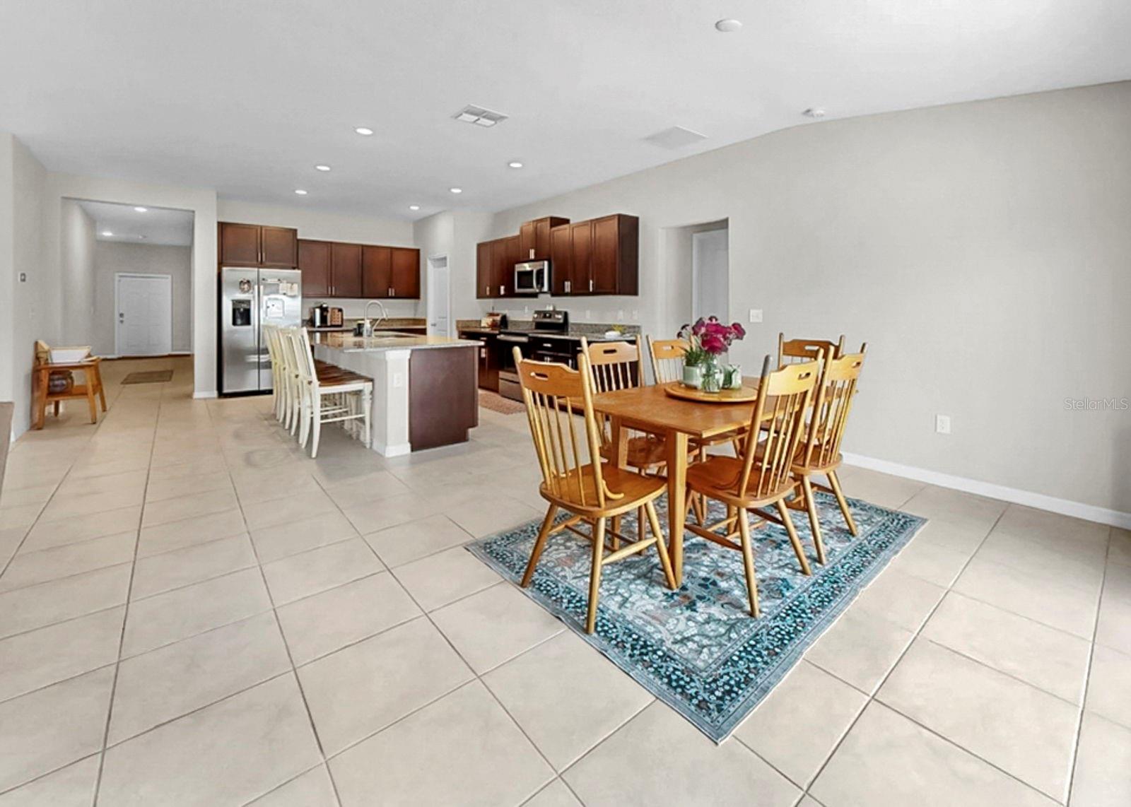 Image 14 of 54 For 16568 Delia Street