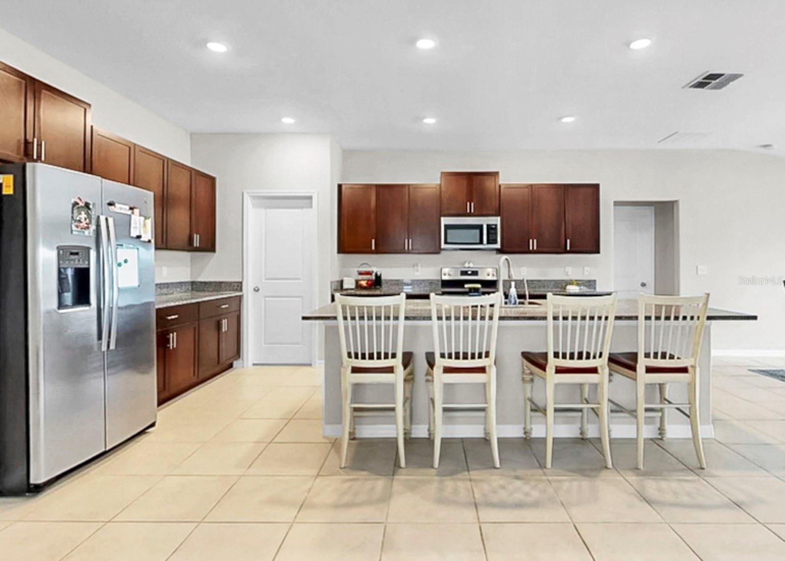 Image 15 of 54 For 16568 Delia Street