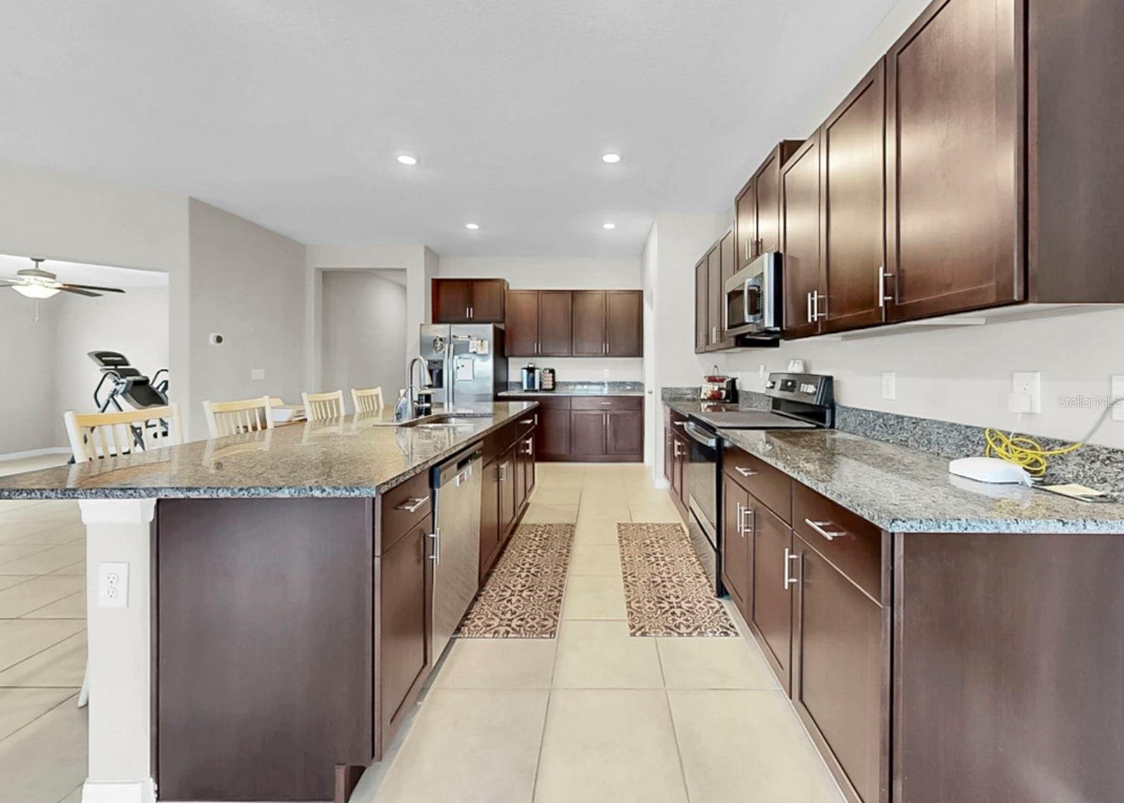 Image 17 of 54 For 16568 Delia Street