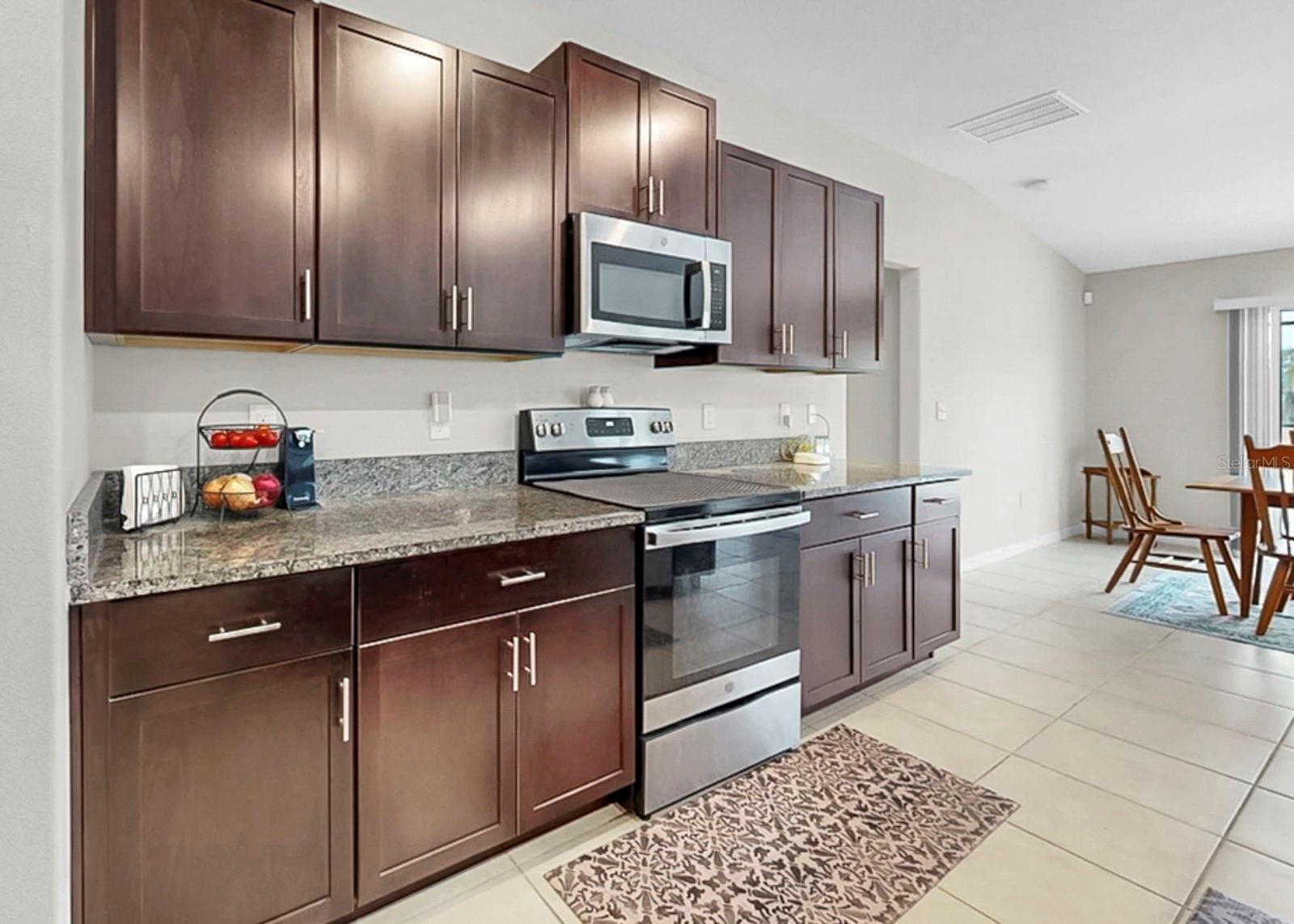 Image 18 of 54 For 16568 Delia Street