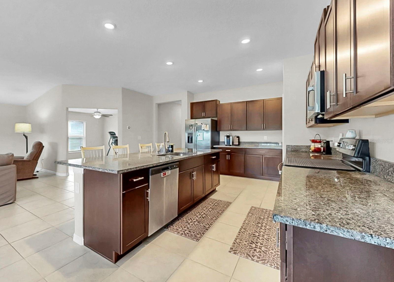 Image 19 of 54 For 16568 Delia Street