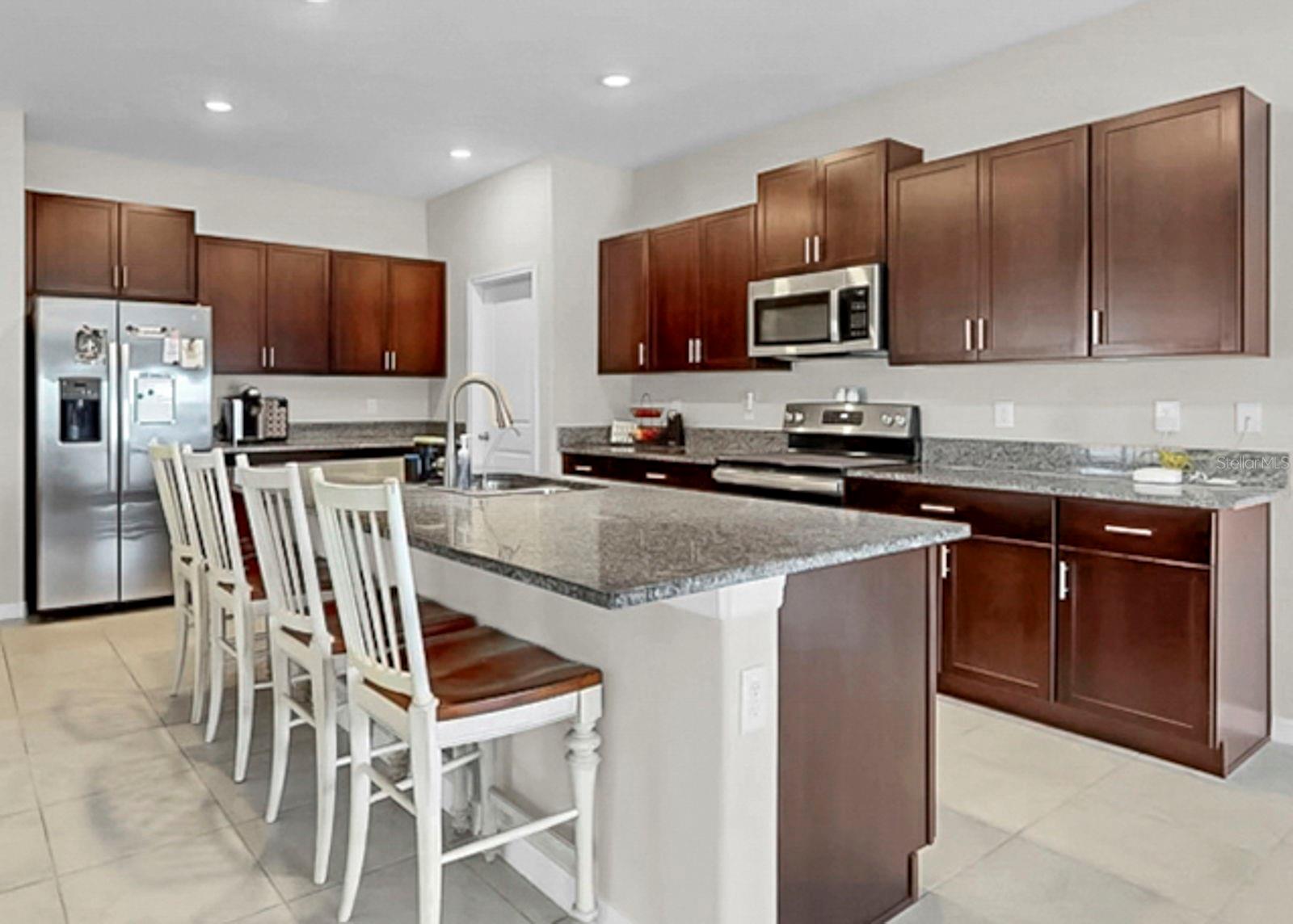 Image 23 of 54 For 16568 Delia Street